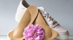 Як позбутися неприємного запаху у взутті - корисні поради