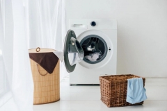 Зачинені чи відчинені – як правильно залишати дверцята пральної машини після прання