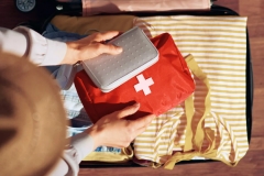 Аптечка у відпустку: які ліки фармацевт радить взяти з собою на відпочинок