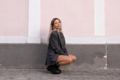 KARYN випустила осінній сингл «На театральній», що нагадує каву, дим і спогади про 2000-ні