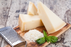 У цьому сирі білка більше, ніж у курячому філе, а кальцію – більше, ніж у молоці
