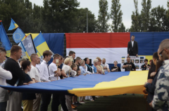 У Нідерландах вперше провели автозаїзд на підтримку українських військовополонених та безвісти зниклих