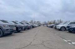 Авто для міського ритму: де сьогодні зручно шукати пропозиції від приватних продавців і дилерів