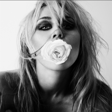 MILEY АНОНСУЄ НОВИЙ АЛЬБОМ BASS PERSUADES РЕЛІЗ — 18 ВЕРЕСНЯ