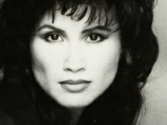 GINA T