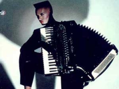 GRACE JONES