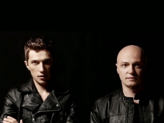 HARD ROCK SOFA