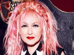 CYNDI LAUPER