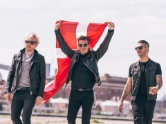 NEW POLITICS