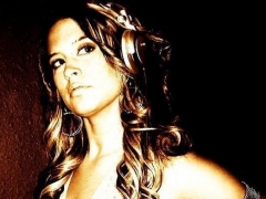 HEADSTRONG FEAT. KIRSTY HAWKSHAW