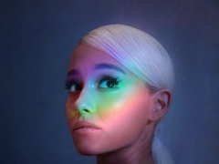 ARIANA GRANDEA