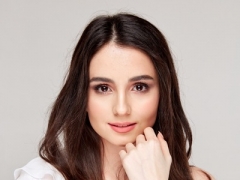 Анна Трінчер