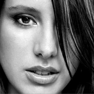 JAZZANOVA FEAT. CLARA HILL