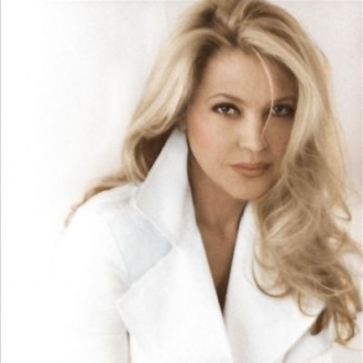 ELIANE ELIAS